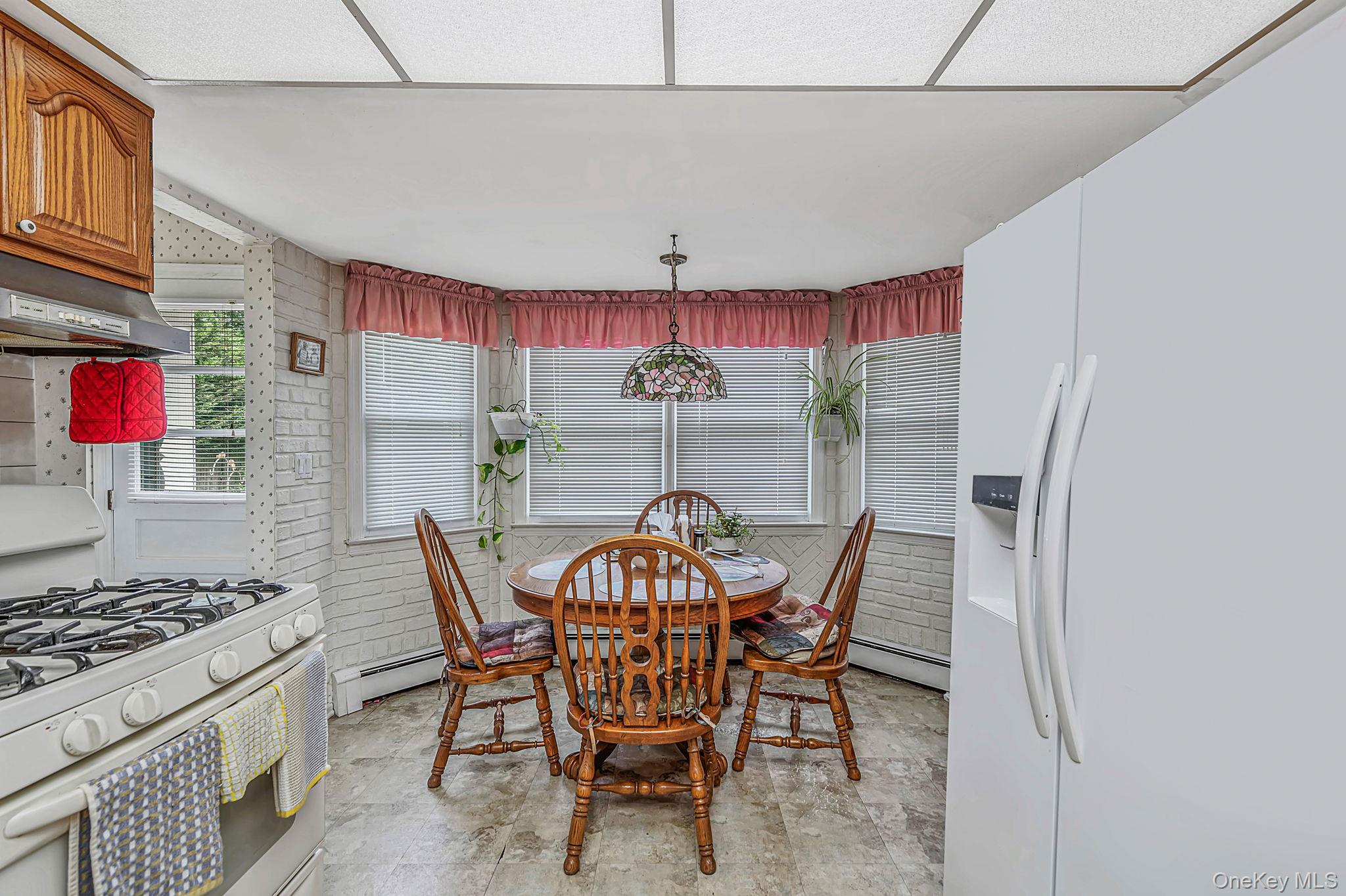 2345 Louis Kossuth Avenue – For Sale photo 12