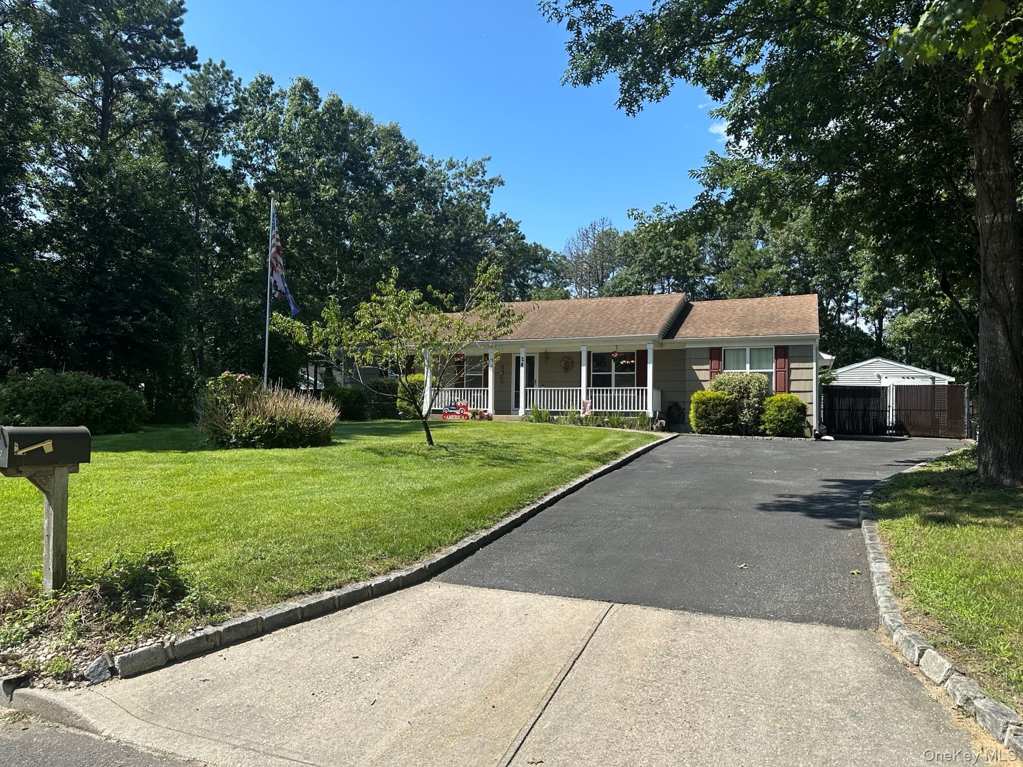 24 Evergreen Drive – For Sale