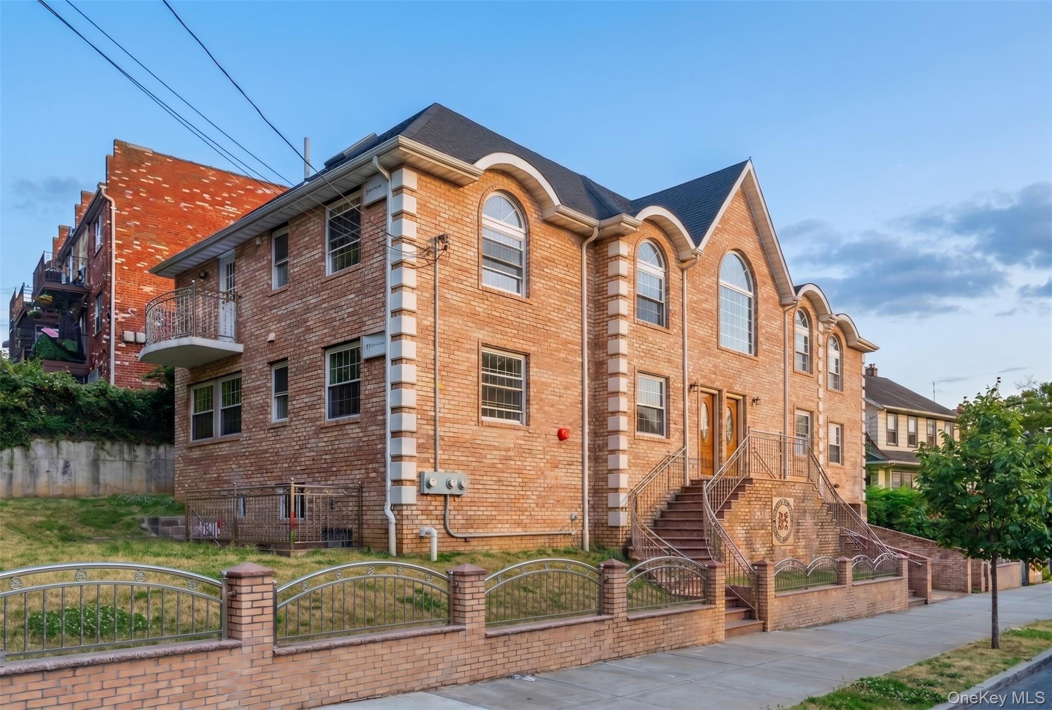 164-20 85th Avenue – For Sale photo 3
