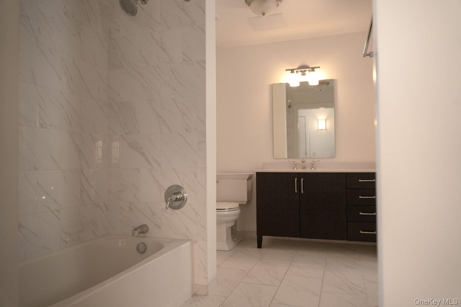 10 Byron Place, Unit 601 photo 8
