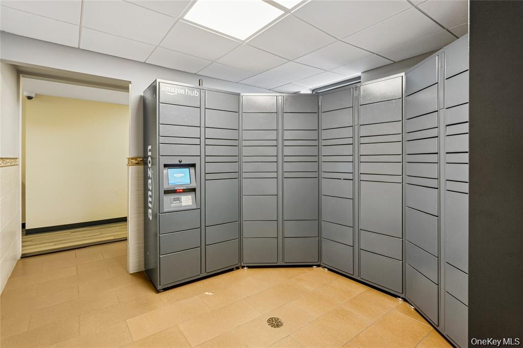 100 W Broadway Ave, Unit 3J photo 21