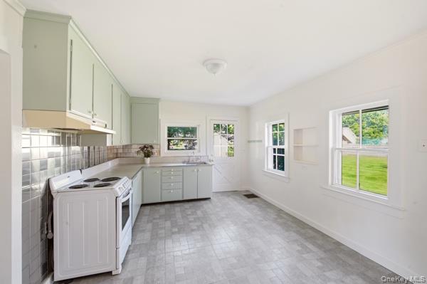 36 Railroad Ave. – For Sale photo 13
