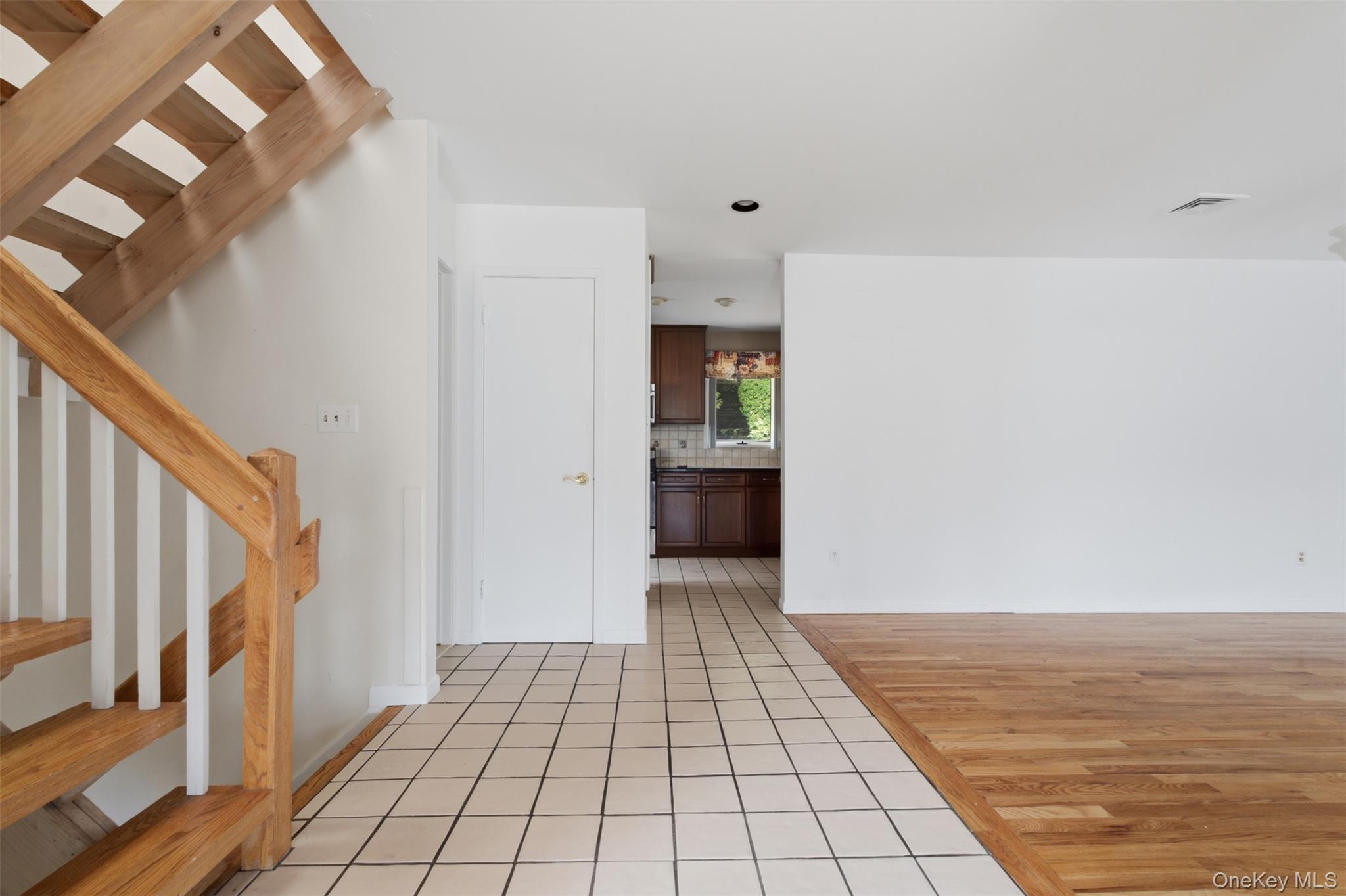 14 Dakota Court – For Sale photo 3