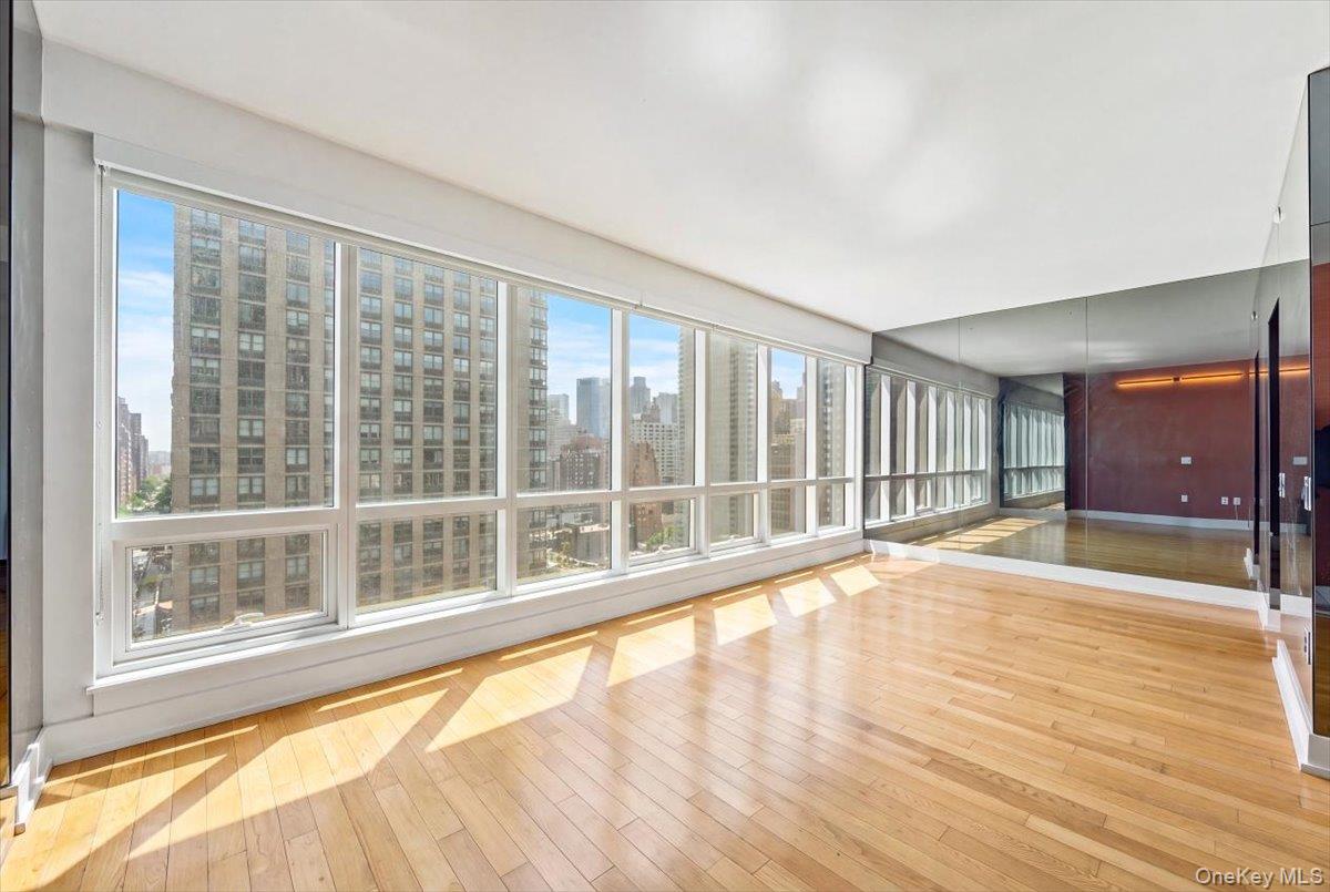 350 W 42nd Street, Unit 19I photo 7