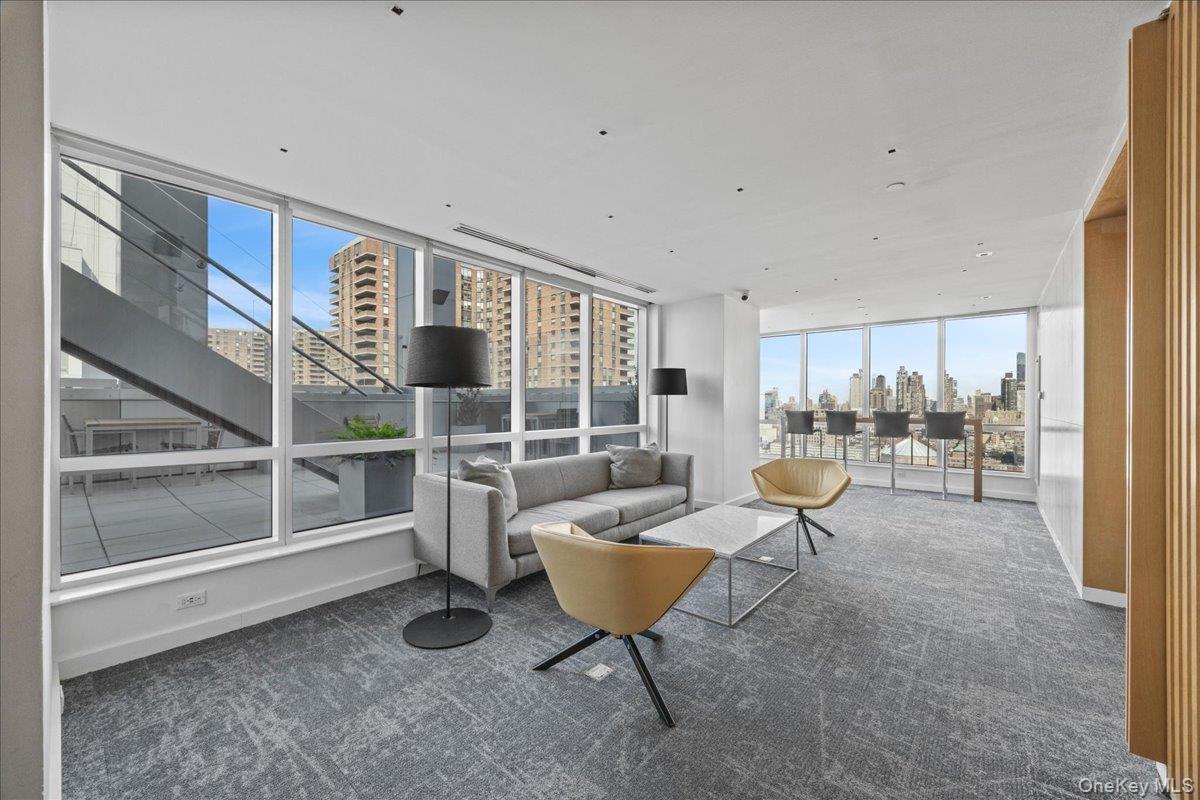 350 W 42nd Street, Unit 19I photo 29