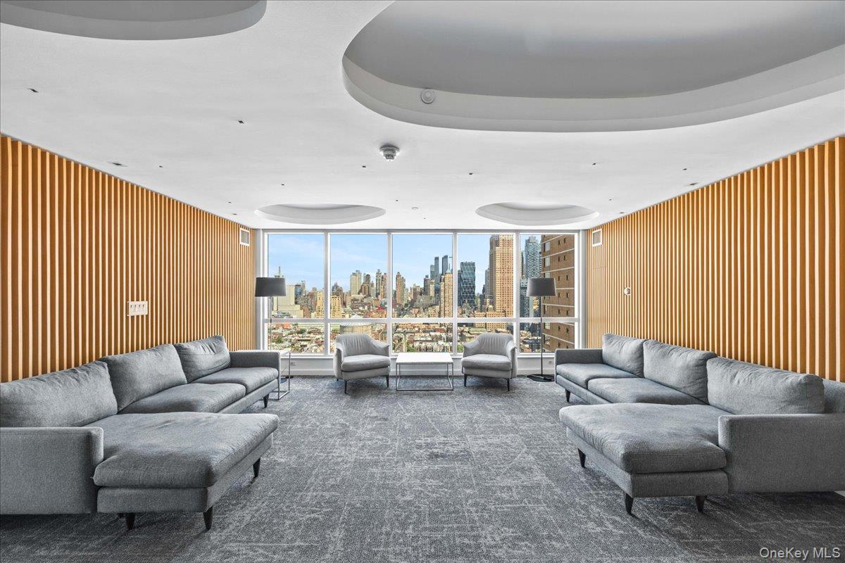 350 W 42nd Street, Unit 19I photo 30