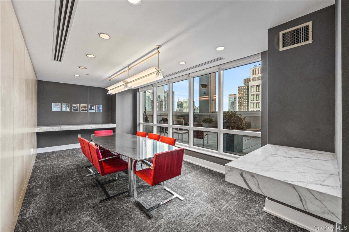 350 W 42nd Street, Unit 19I photo 32