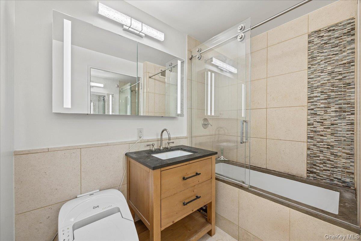 350 W 42nd Street, Unit 19I photo 8