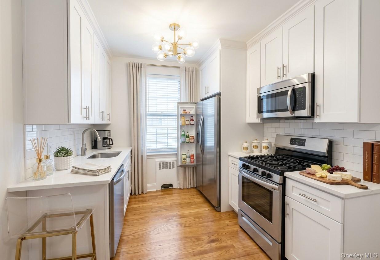 3840 Greystone Avenue, Unit 5M photo 2