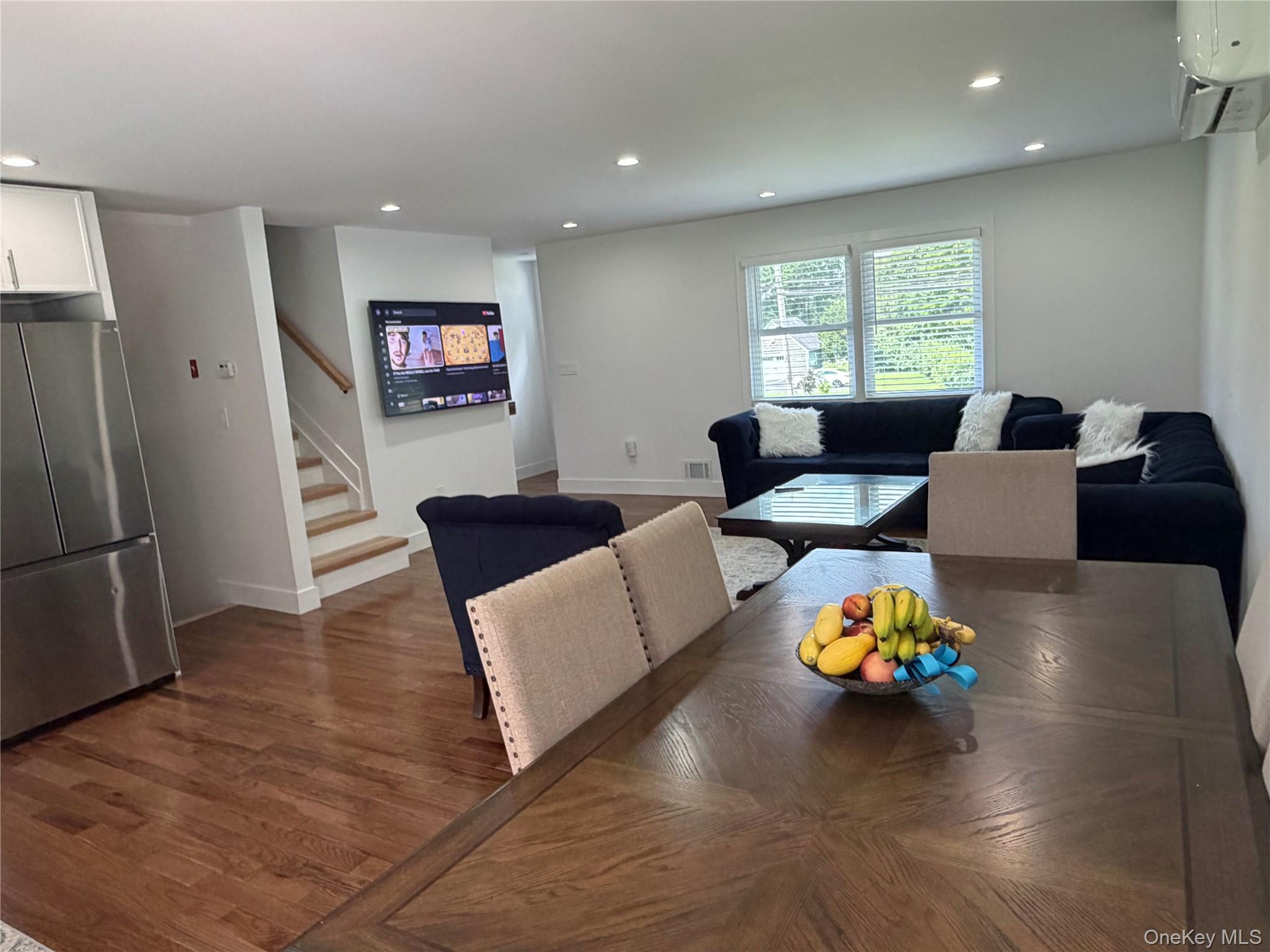 3426 Gomer Street – For Rent photo 3