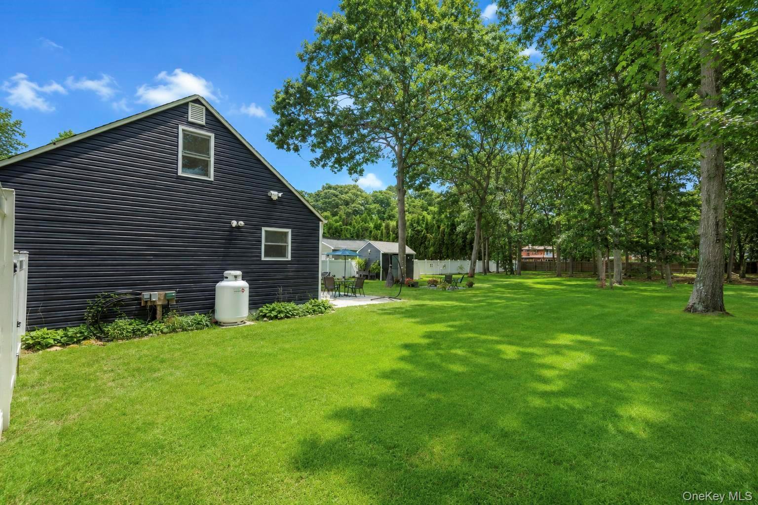 51 Roberts Road W – For Sale photo 4