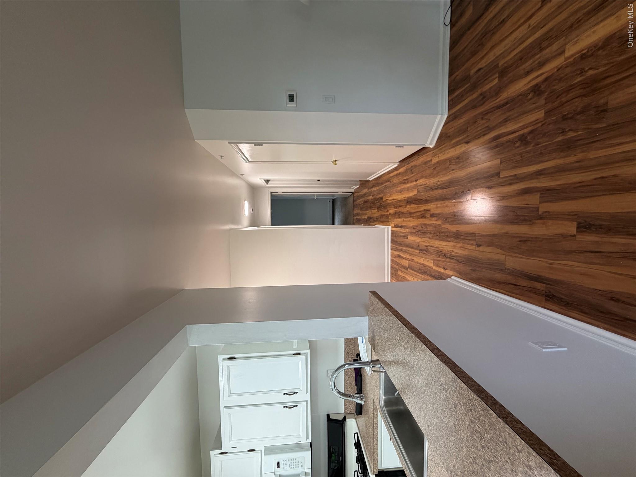 20 Lexington Hill, Unit 4