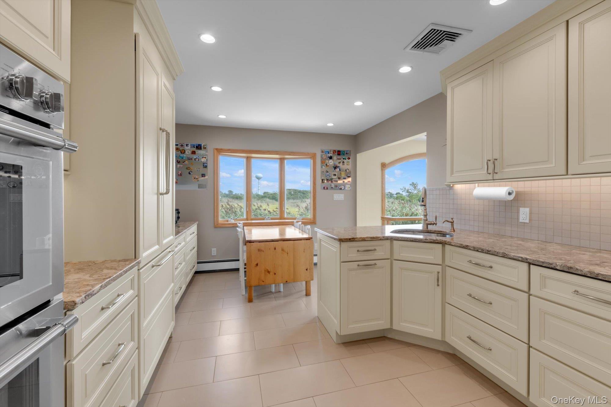 24 Donna Lane – For Sale photo 4