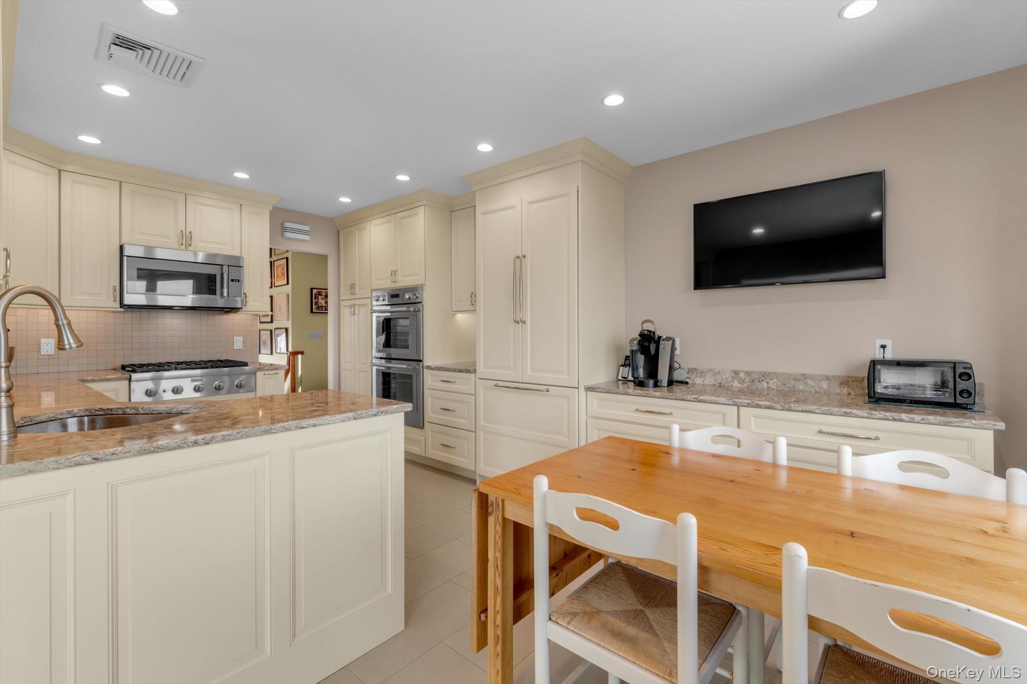 24 Donna Lane – For Sale photo 5