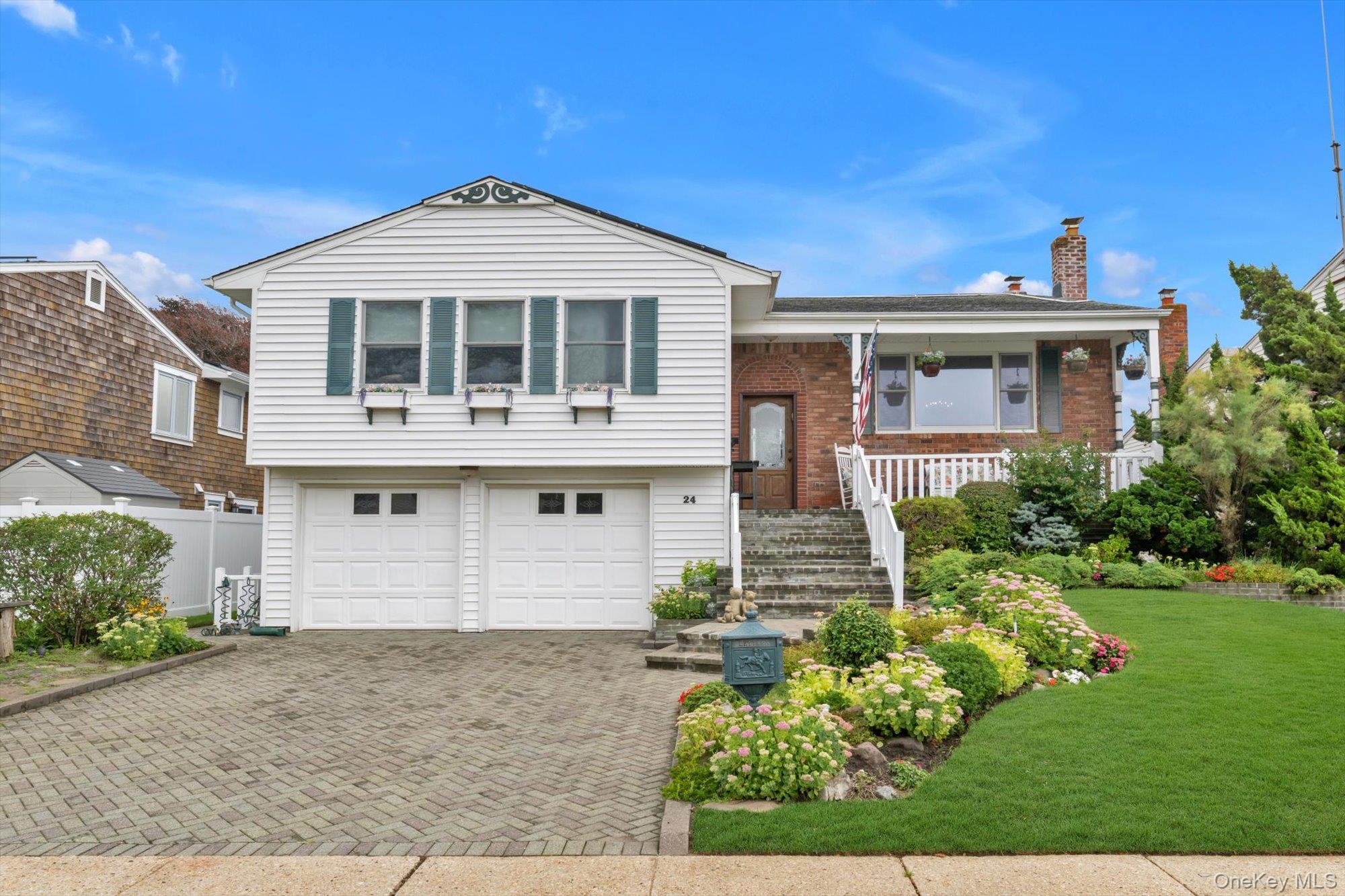 24 Donna Lane – For Sale photo 3