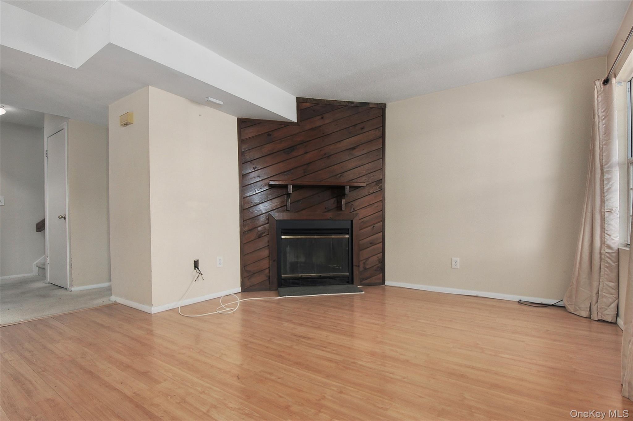 2921 Whispering Hills – For Sale photo 7