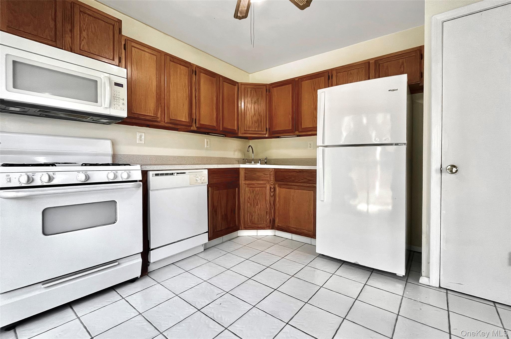 2921 Whispering Hills – For Sale photo 19