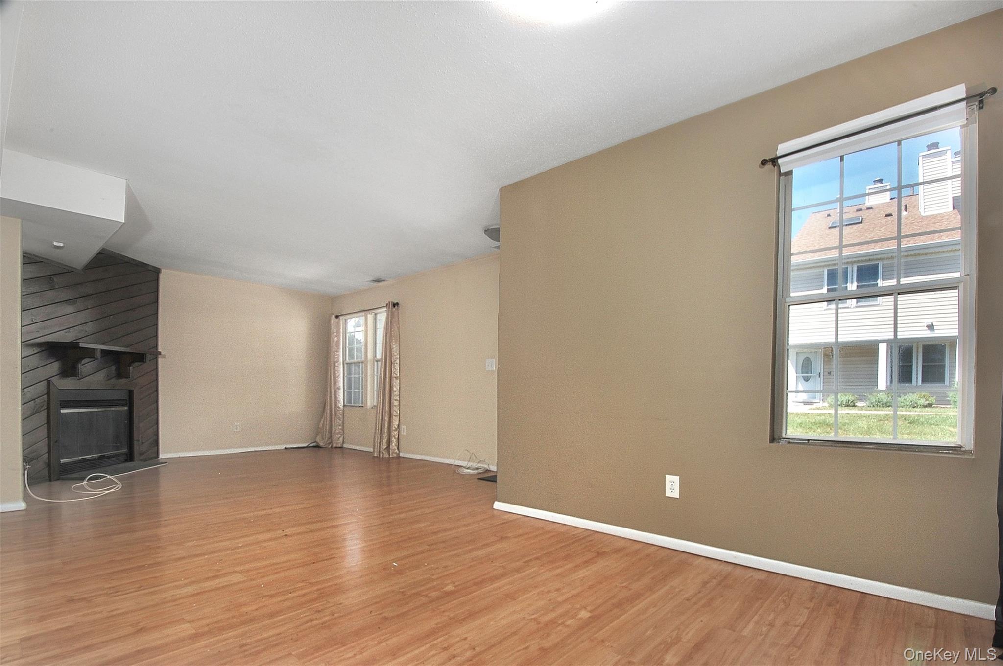 2921 Whispering Hills – For Sale photo 14
