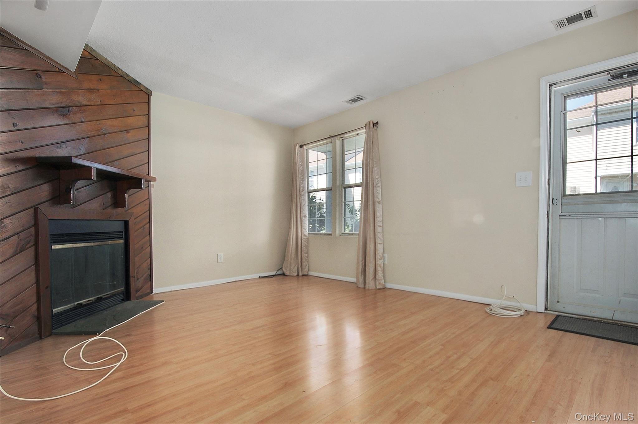 2921 Whispering Hills – For Sale photo 8