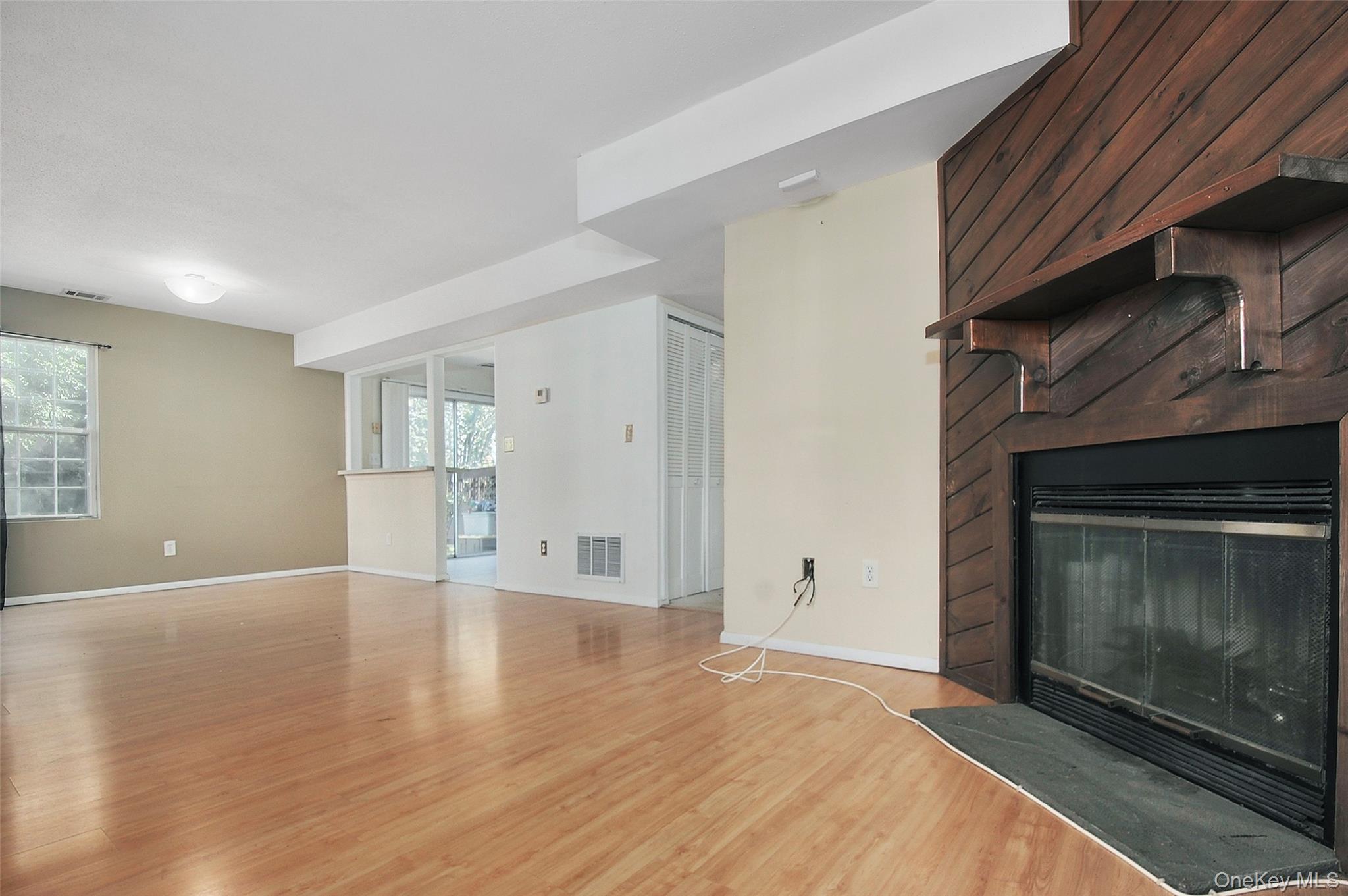 2921 Whispering Hills – For Sale photo 9