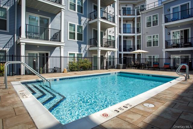 116 Searing Avenue, Unit PHN401