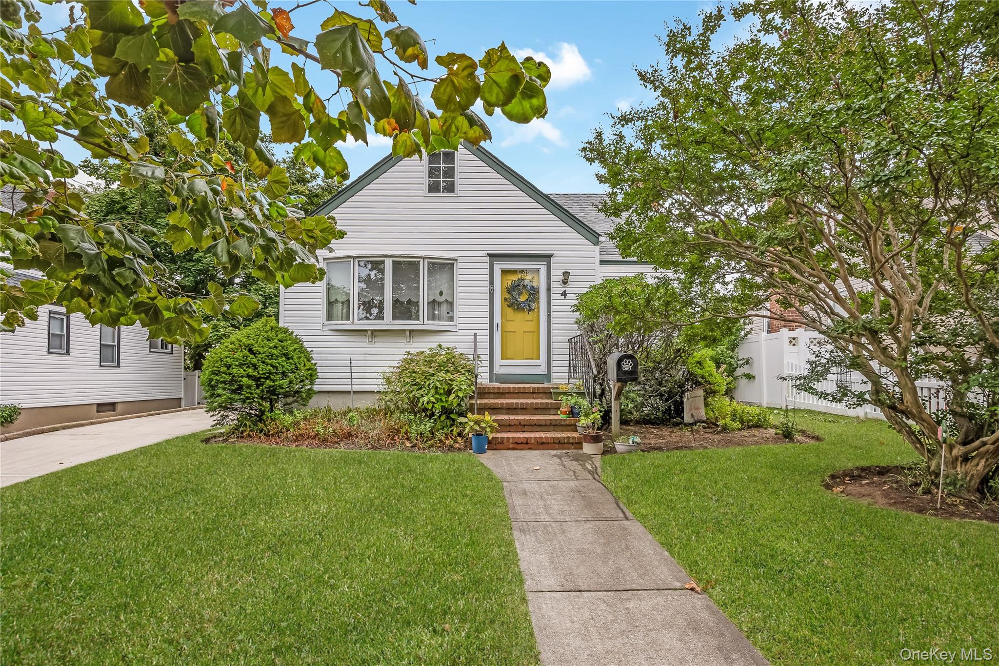4 Barnstable Road – For Sale