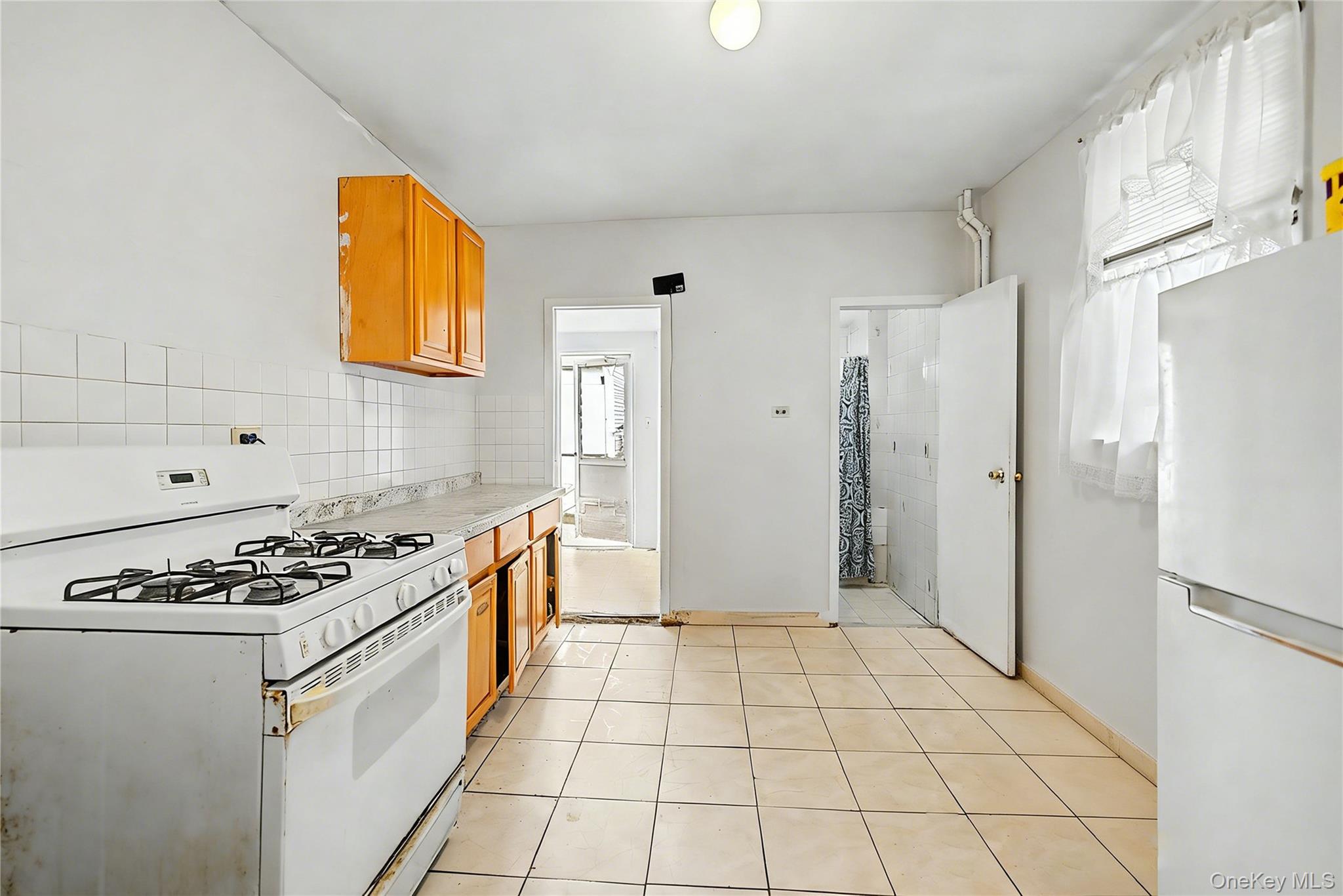 111-83 43rd Ave – For Sale photo 10
