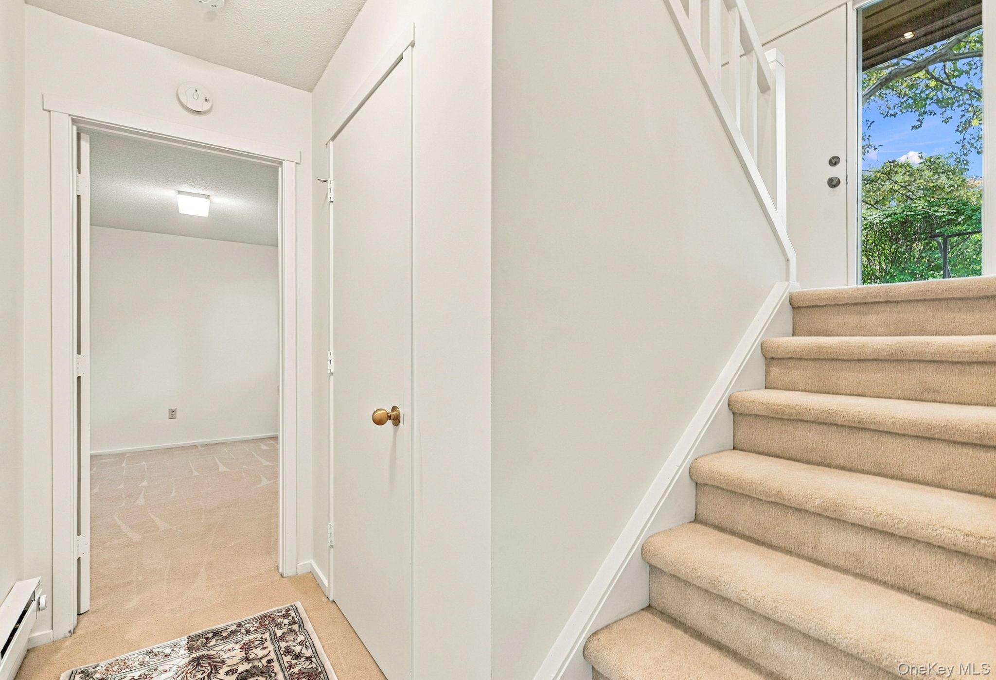 558 Heritage Hills Drive, Unit B photo 7