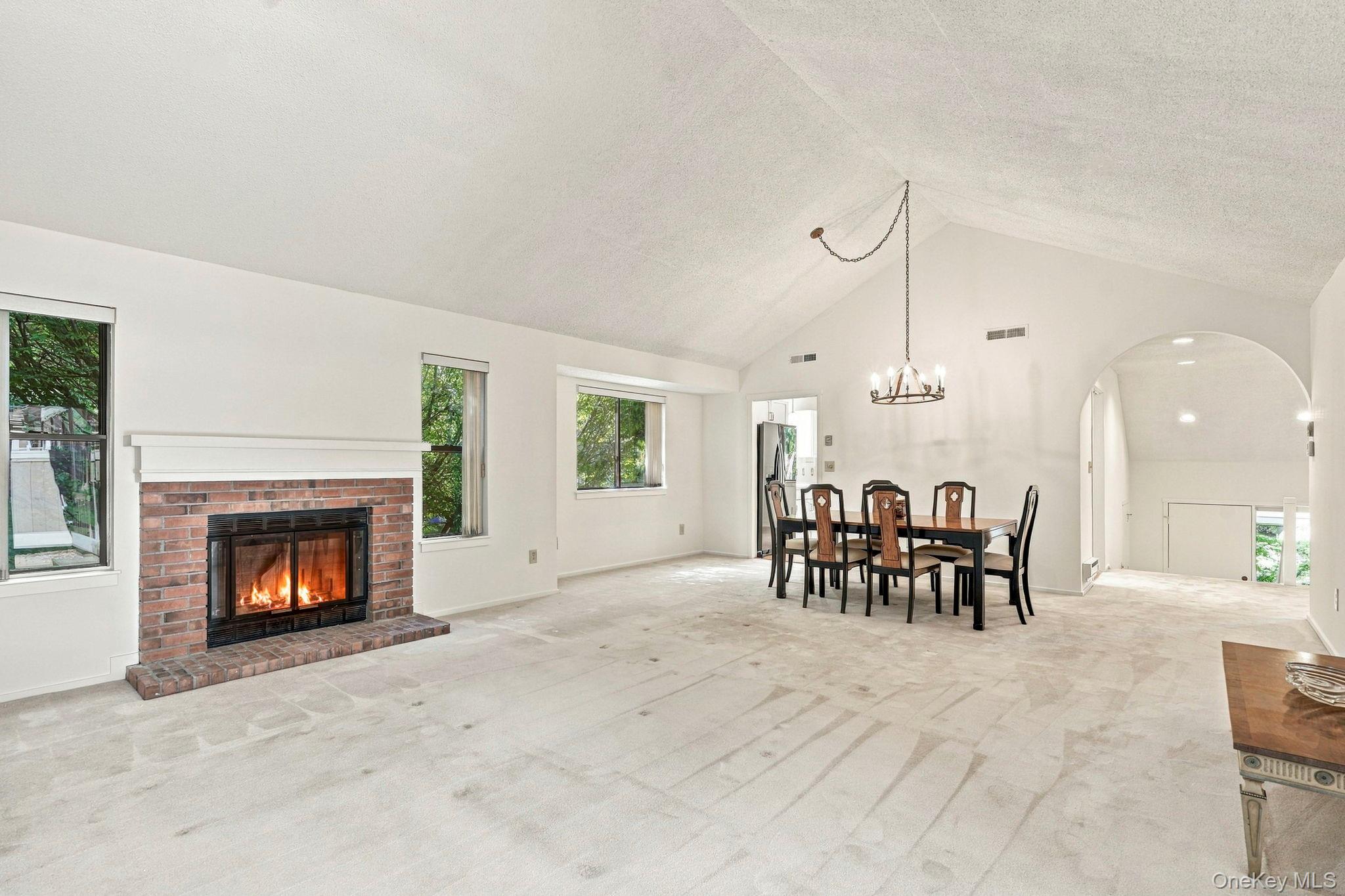 558 Heritage Hills Drive, Unit B photo 10