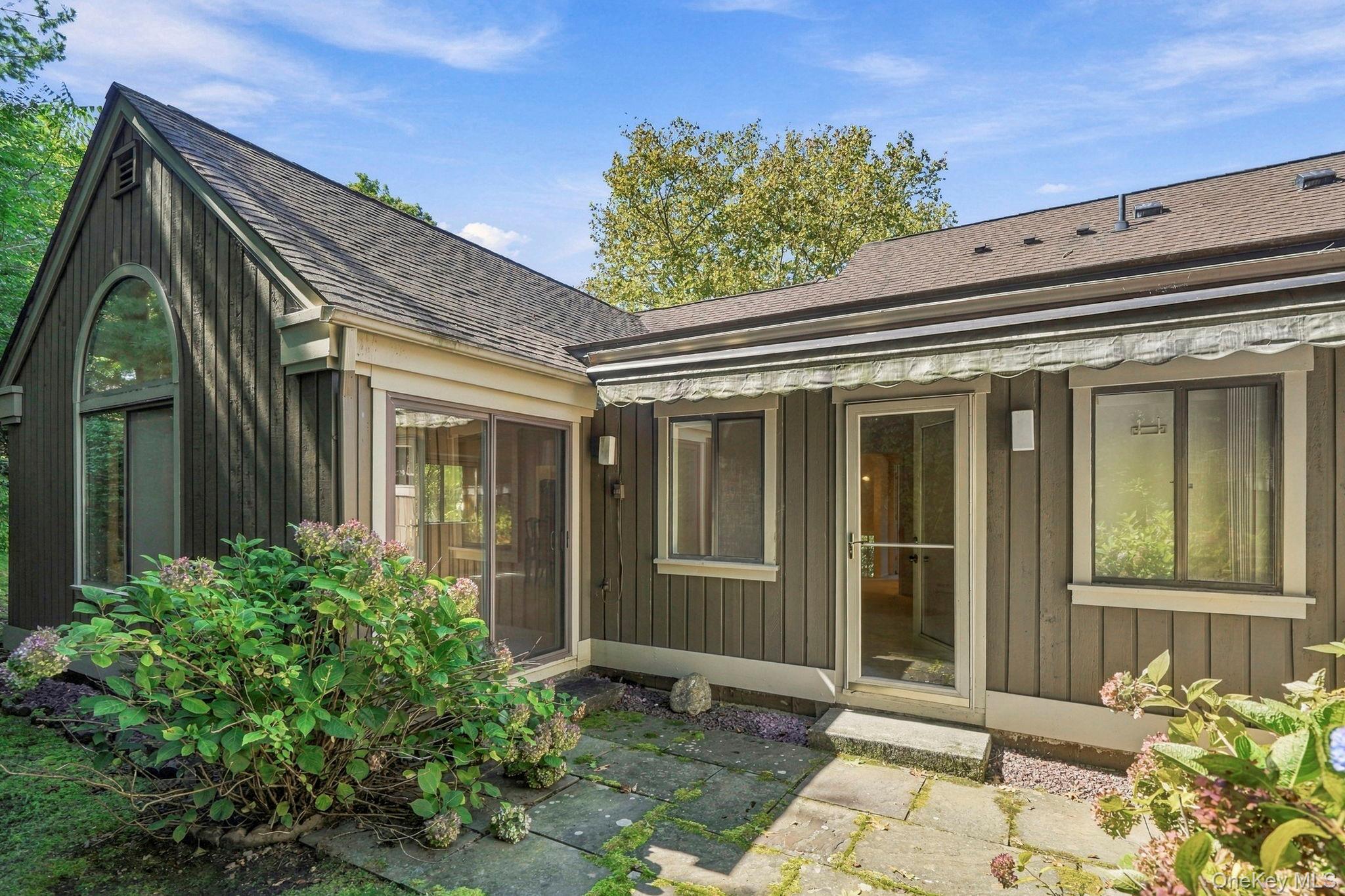 558 Heritage Hills Drive, Unit B photo 35