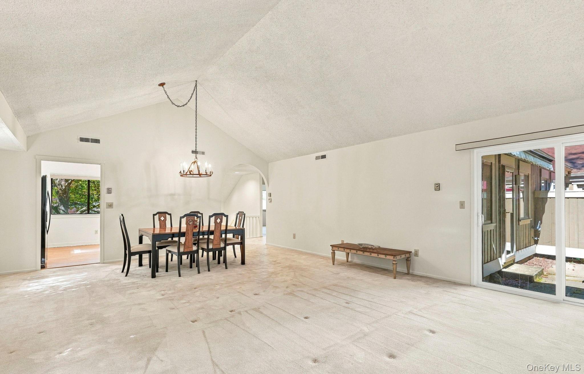 558 Heritage Hills Drive, Unit B photo 12