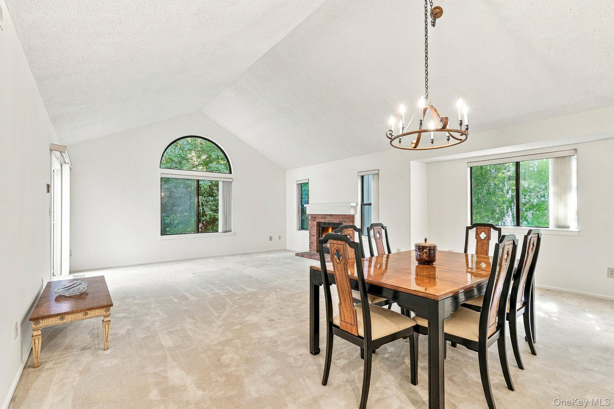 558 Heritage Hills Drive, Unit B photo 13