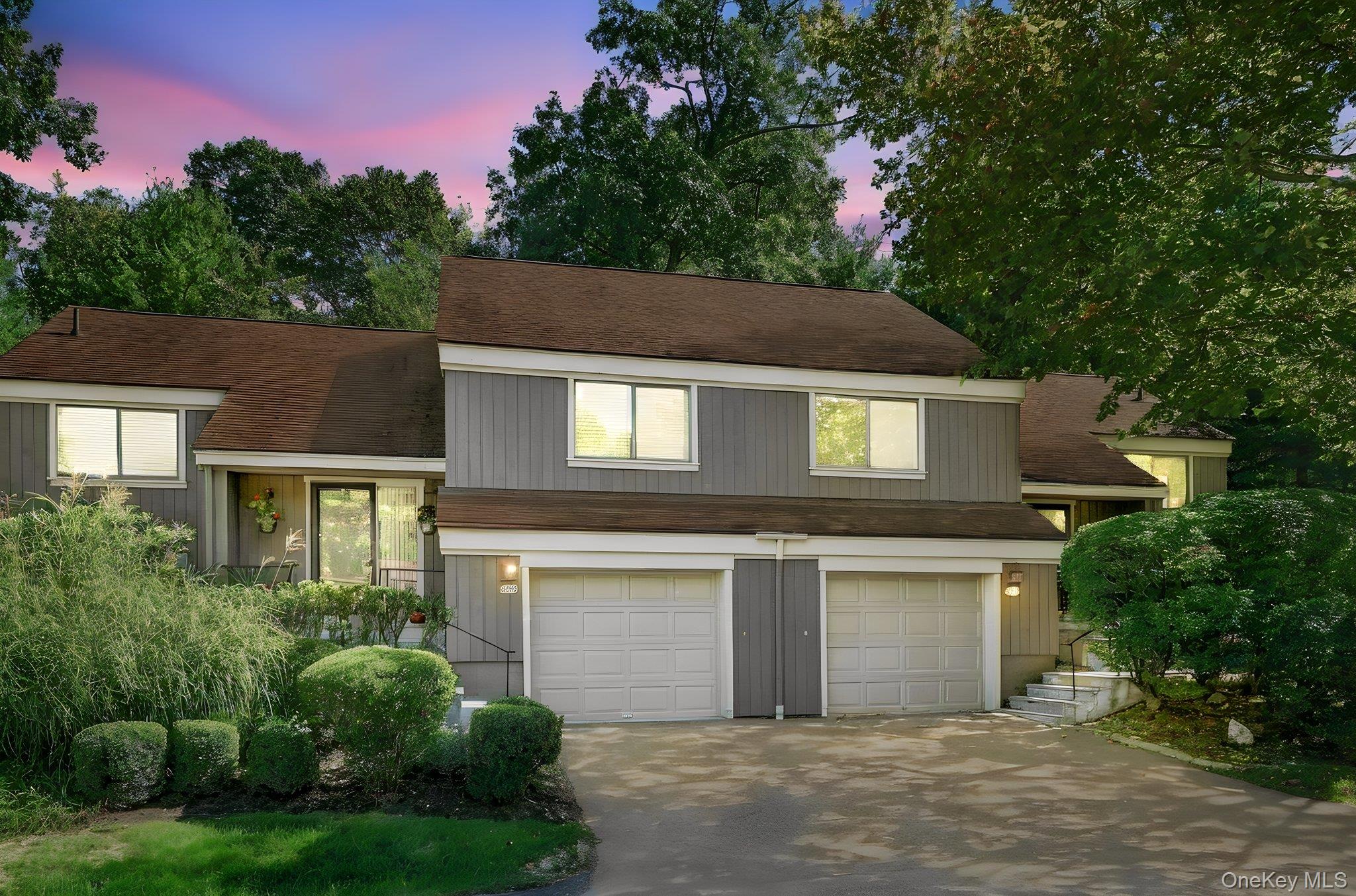 558 Heritage Hills Drive, Unit B photo 2