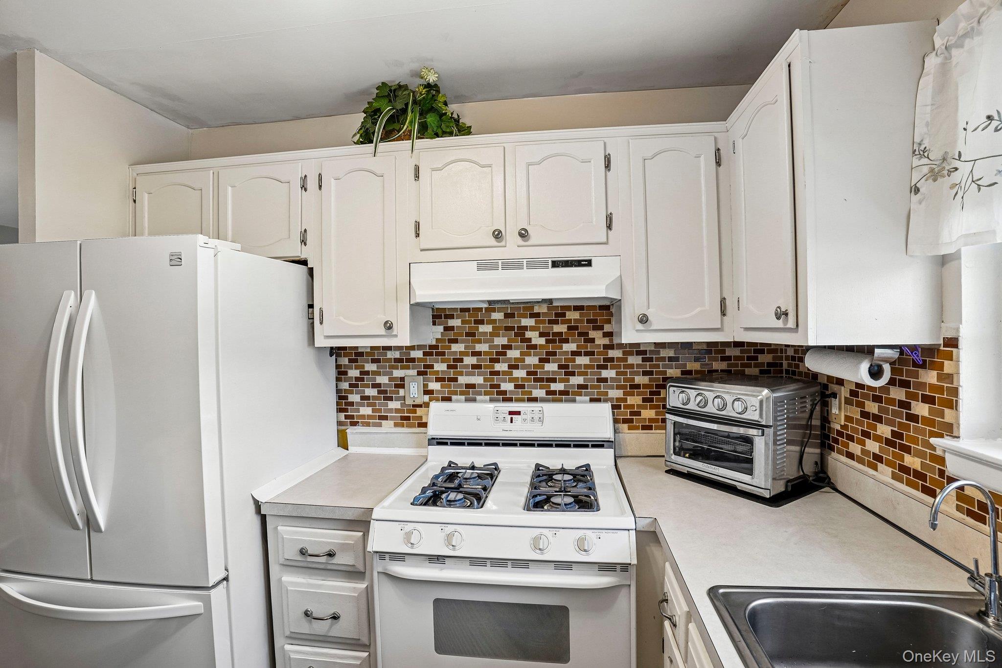 15 Doxbury Lane – For Sale photo 10