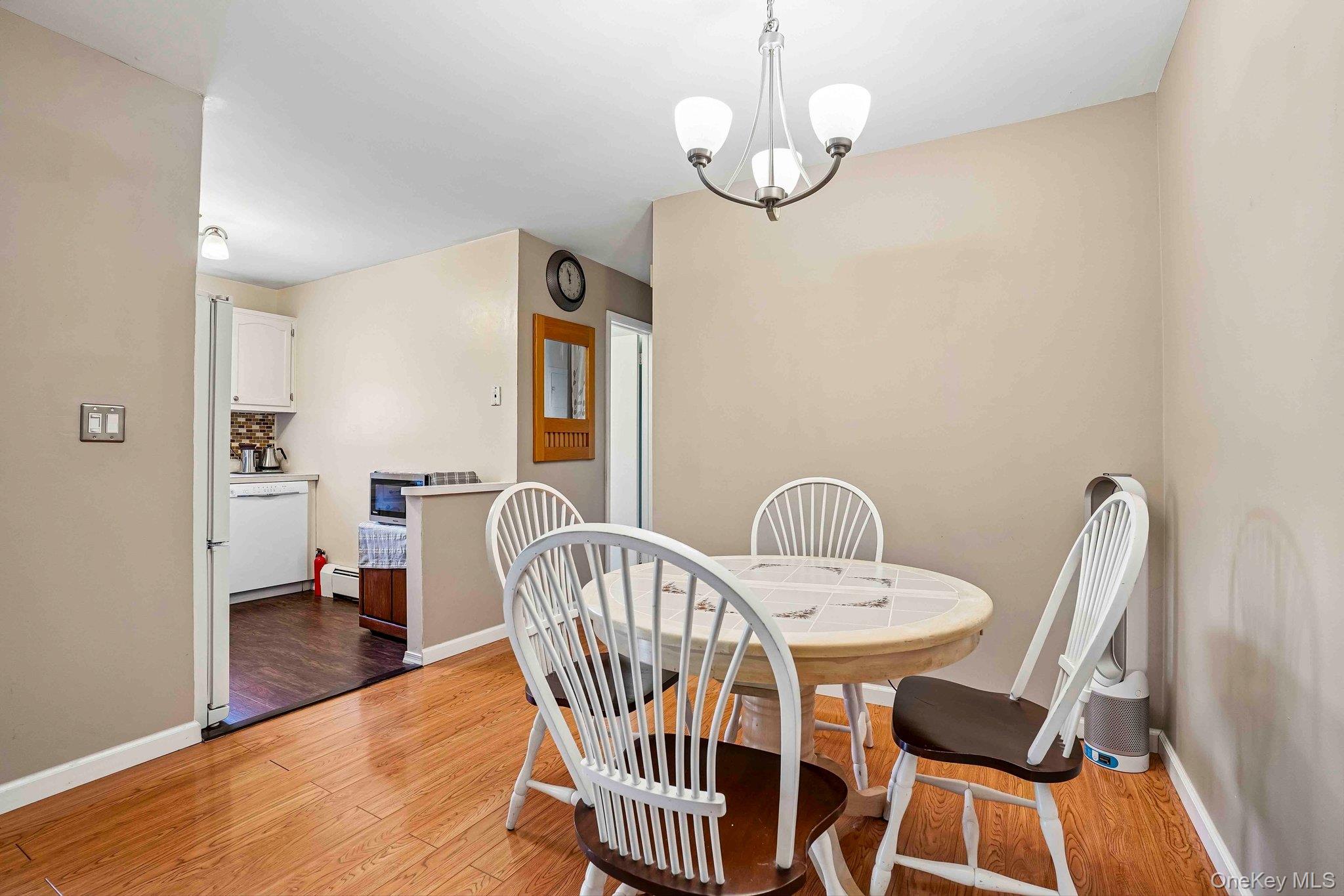 15 Doxbury Lane – For Sale photo 6