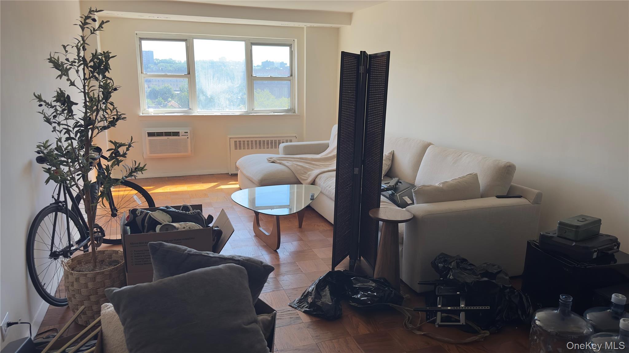 3240 Riverdale Avenue, Unit 3J photo 4