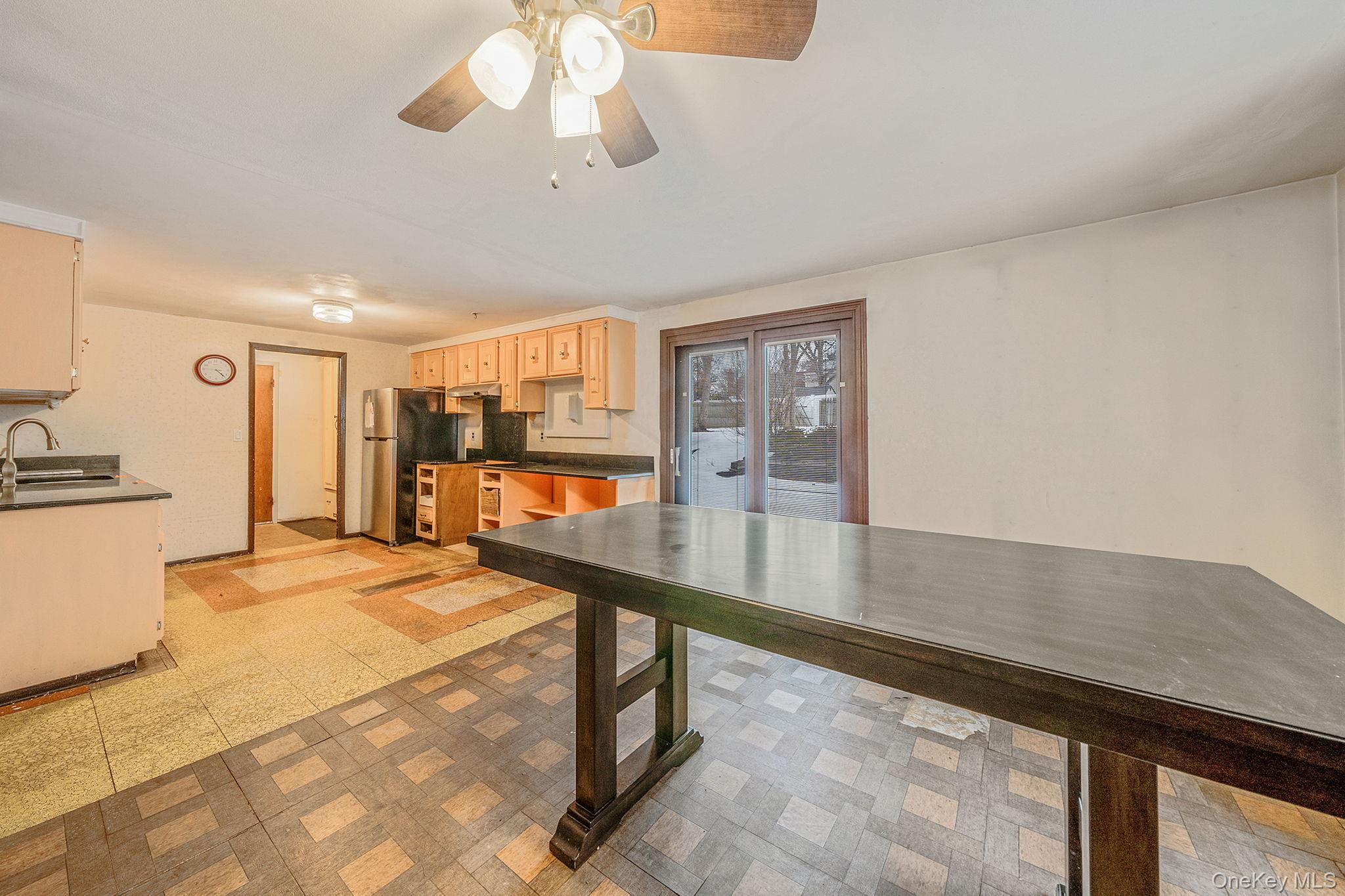 22 Meyer Lane – For Sale photo 17