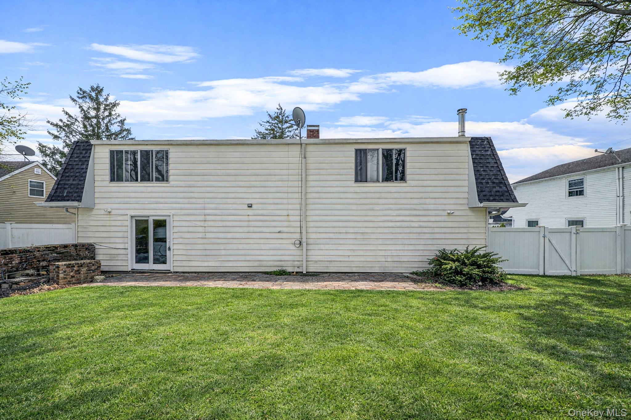 22 Meyer Lane – For Sale photo 8