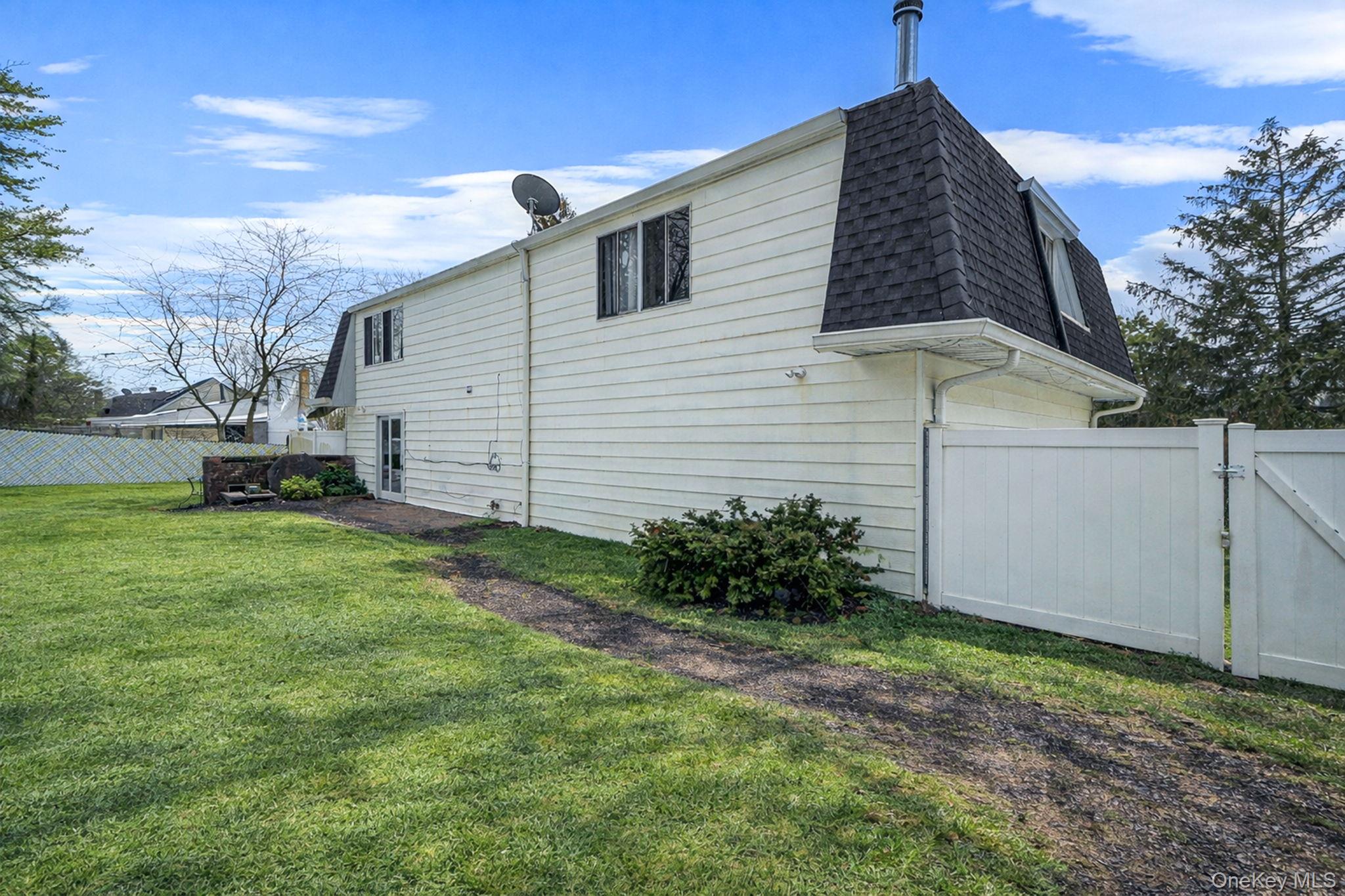 22 Meyer Lane – For Sale photo 6