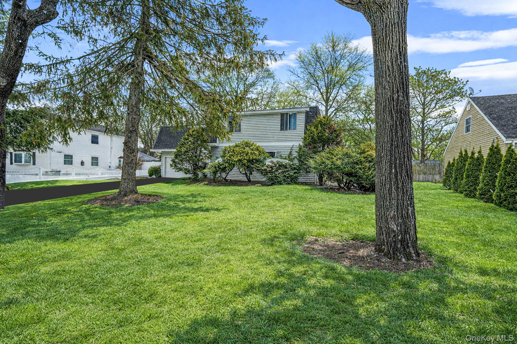 22 Meyer Lane – For Sale photo 3