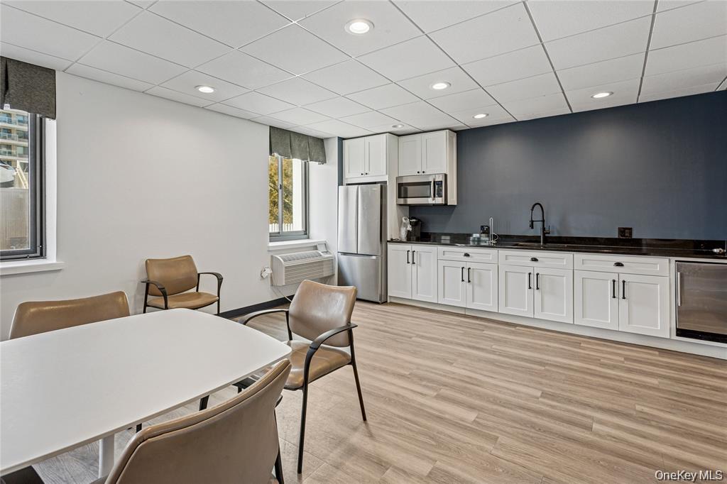 100 W Broadway Ave, Unit 3J photo 19