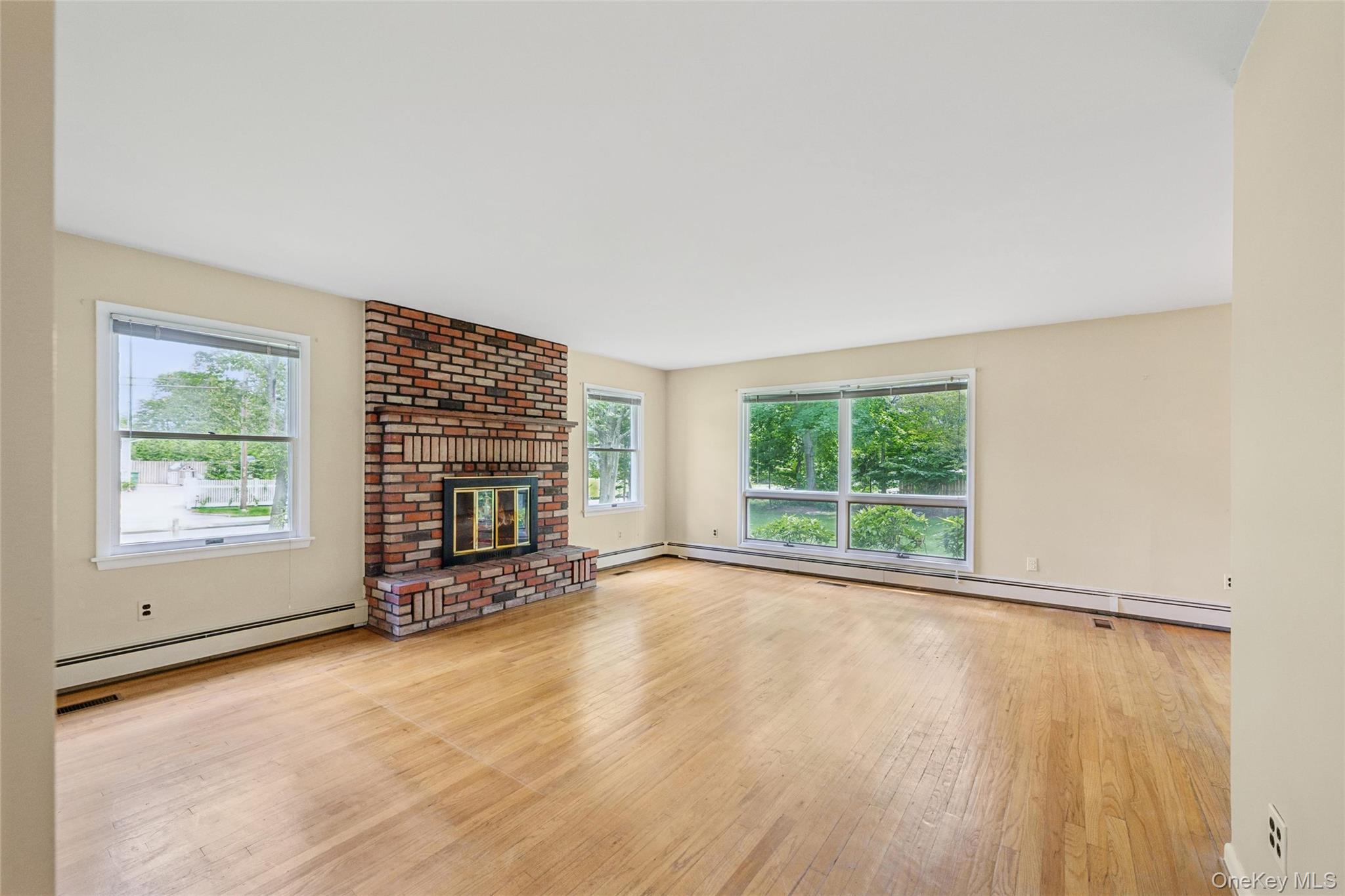 23 Argonne Road W – For Rent photo 15