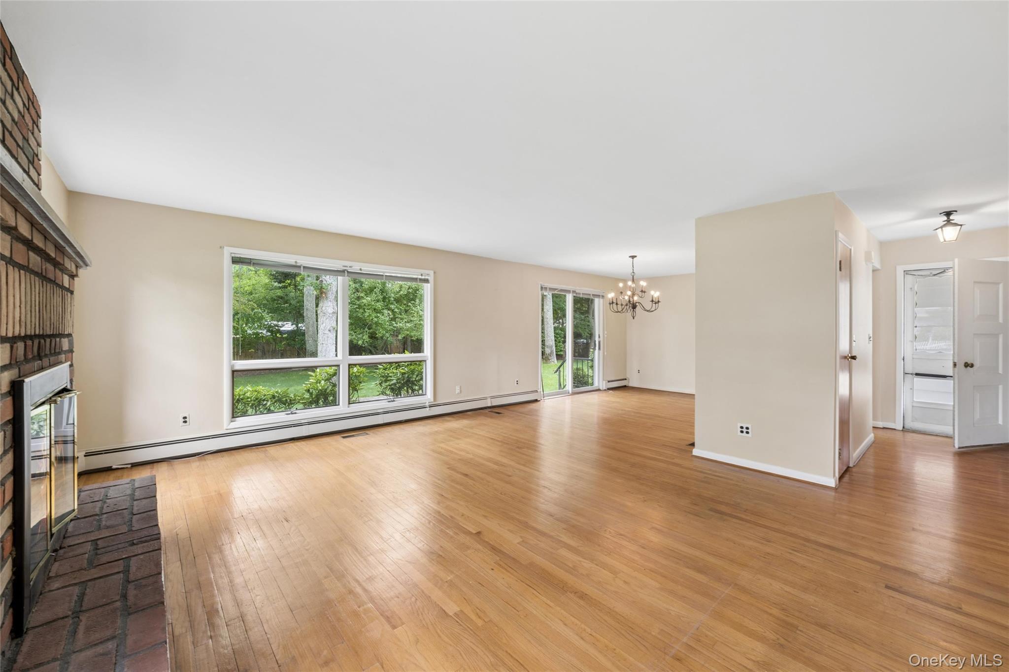 23 Argonne Road W – For Rent photo 11