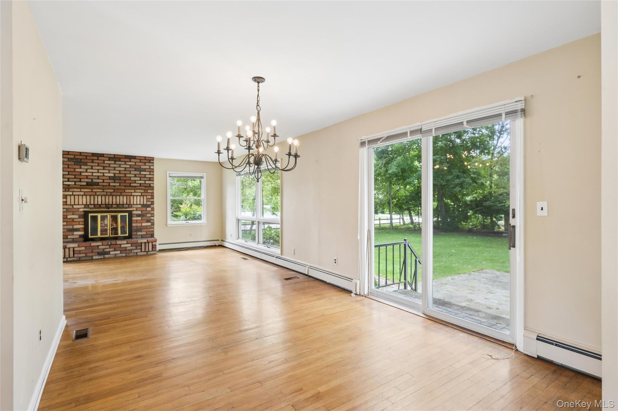 23 Argonne Road W – For Rent photo 7