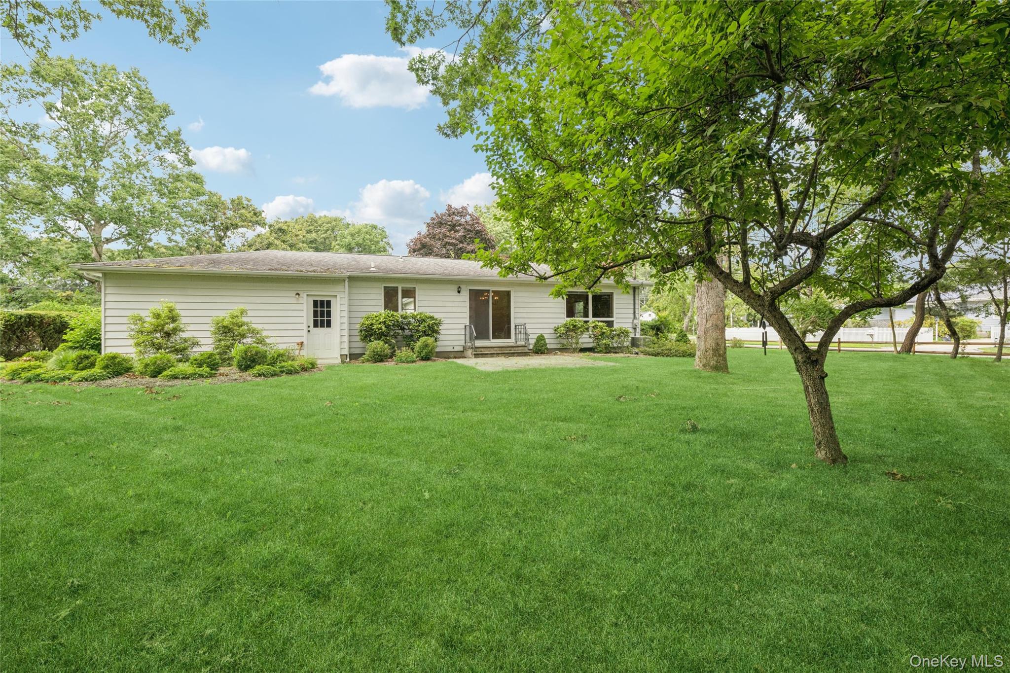23 Argonne Road W – For Rent photo 30