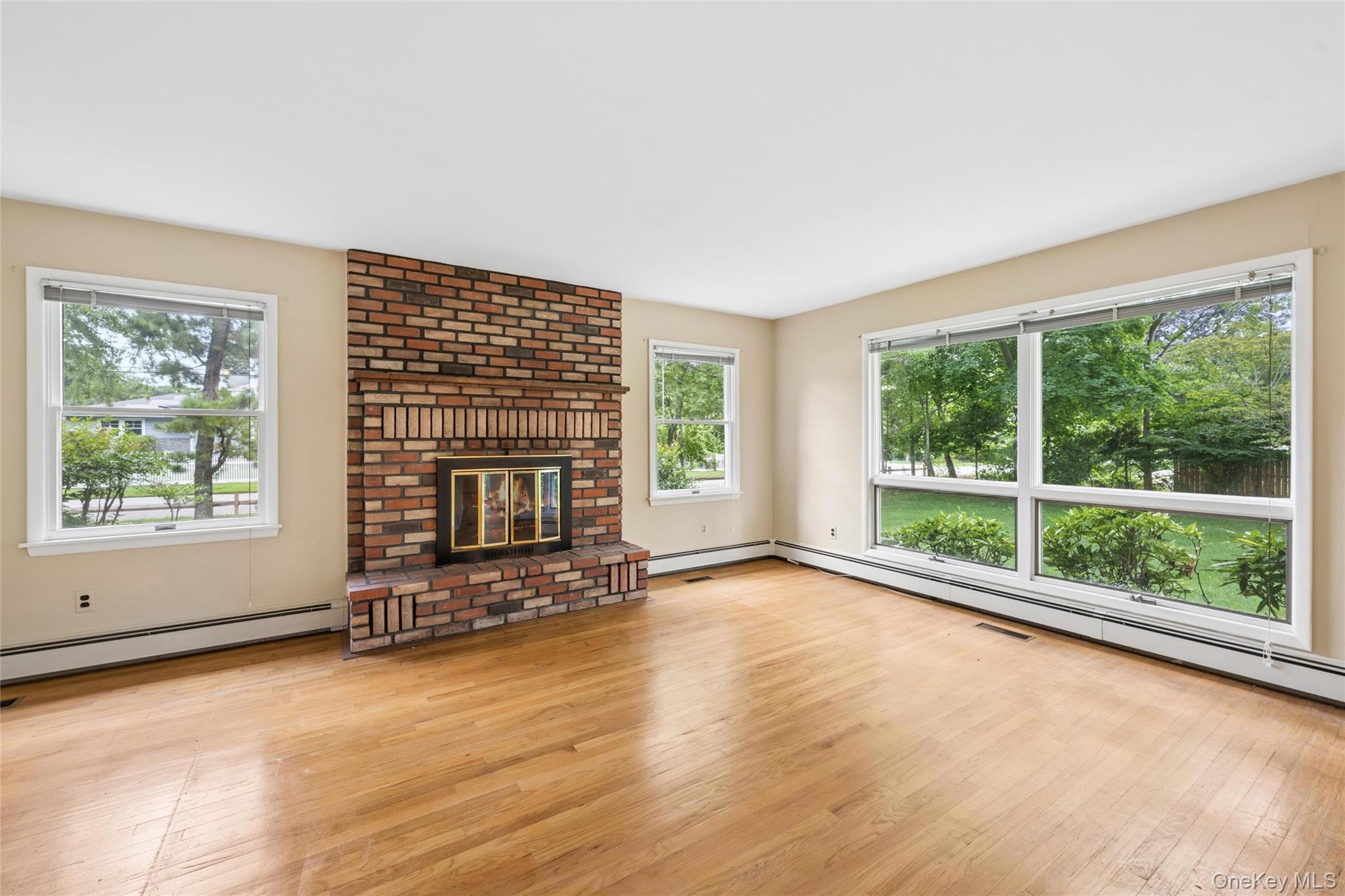23 Argonne Road W – For Rent photo 9