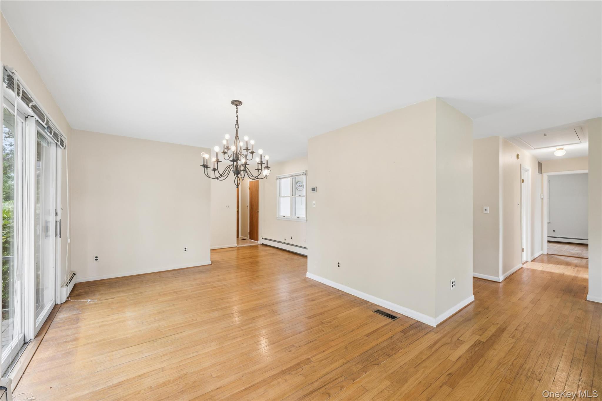 23 Argonne Road W – For Rent photo 13