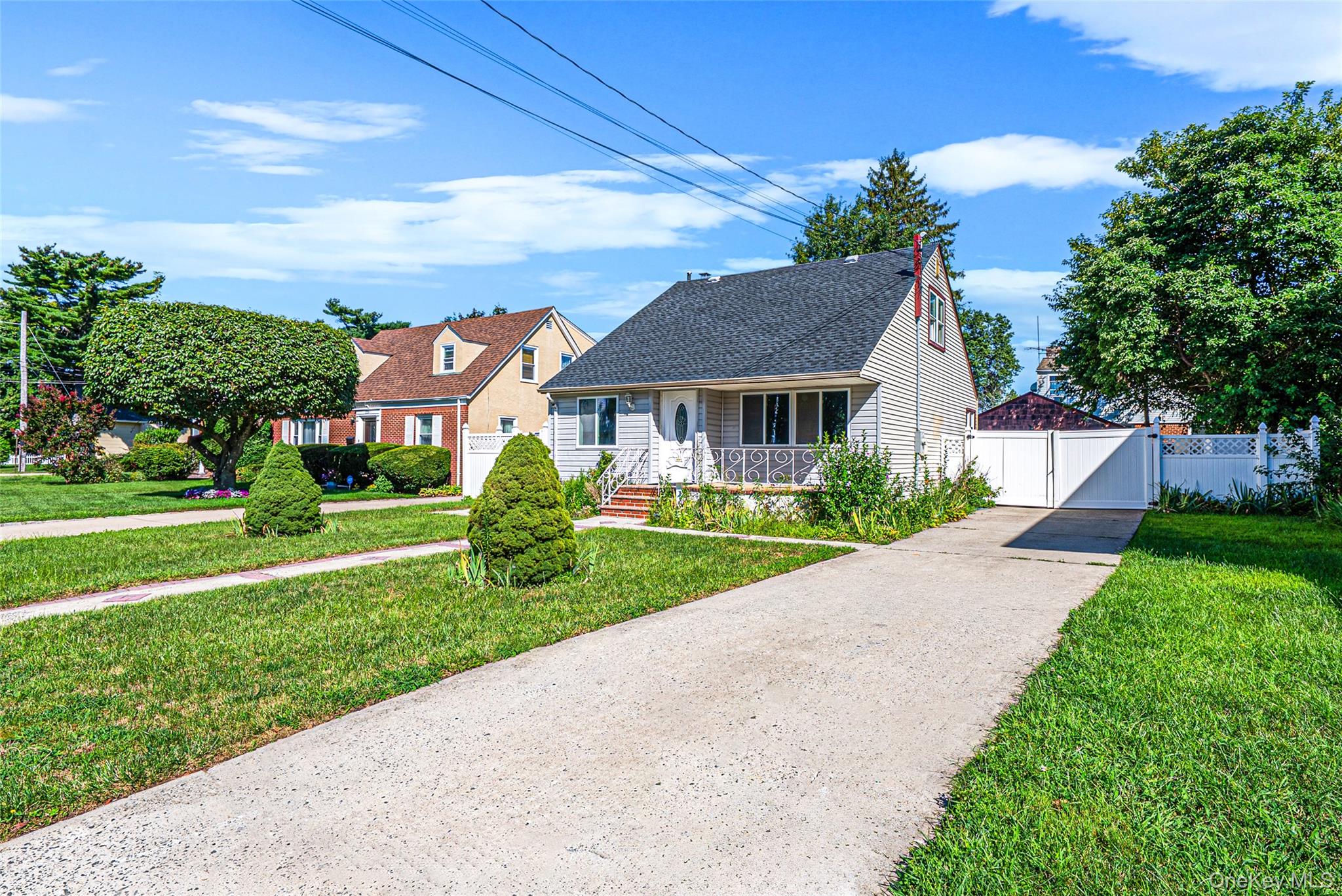 231 Cedar Street – For Sale