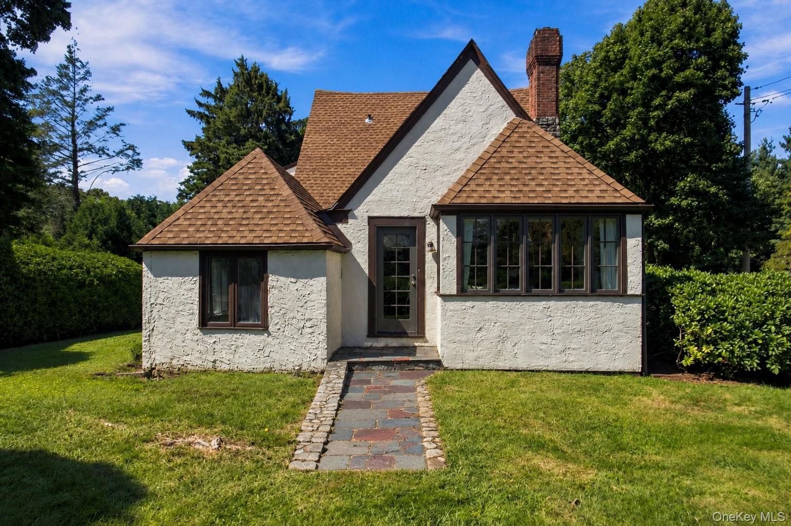 138 Knollwood Avenue – For Sale photo 2