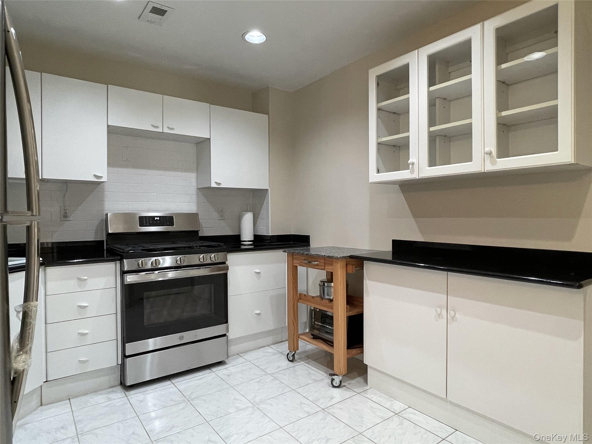 24 Ray Place, Unit 3-5 photo 10